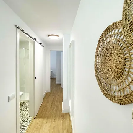 El Atico Del Mercado. Un Lugar Dificil De Olvidar. Alicante